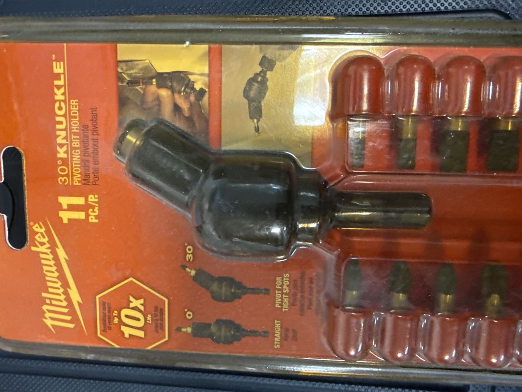 11PC PIVOTING BIT HOLDER 30 DEGREE KNUCKLE- MILWAUKEE